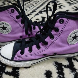 Kids Purple Converse Chuck Taylors